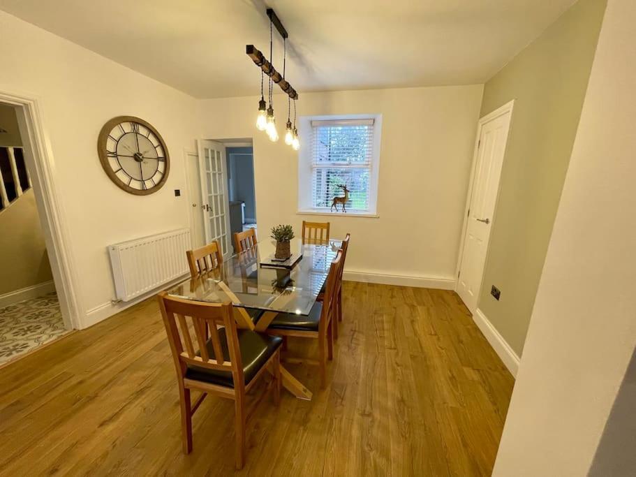 Wells Street Cottages No. 28 By The River Ness อินเวอร์เนส ภายนอก รูปภาพ