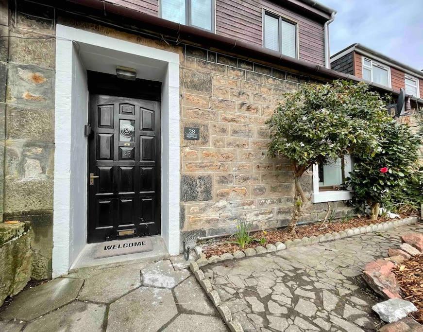 Wells Street Cottages No. 28 By The River Ness อินเวอร์เนส ภายนอก รูปภาพ