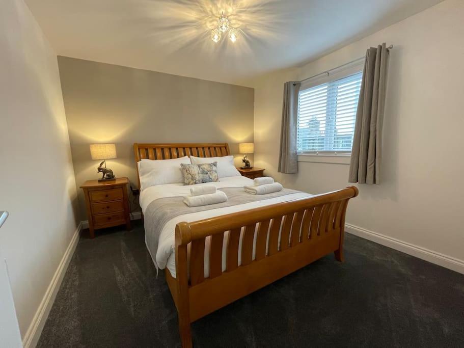 Wells Street Cottages No. 28 By The River Ness อินเวอร์เนส ภายนอก รูปภาพ